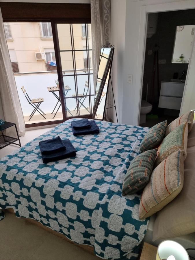Apartamentos Elemar Free Luggage Storage Малага Экстерьер фото