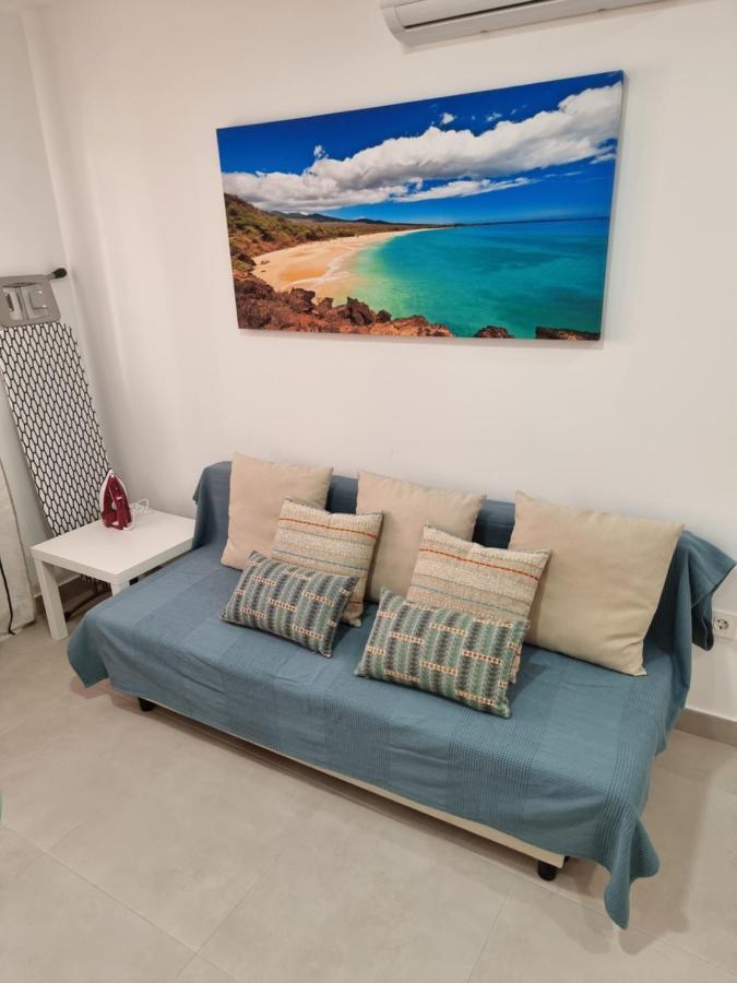 Apartamentos Elemar Free Luggage Storage Малага Экстерьер фото